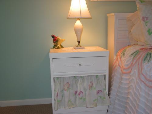 Peaceful Shabby Guestroom